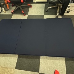 美品！？シングル折り畳みマットレスキャンプアウトドア　寝具の画像