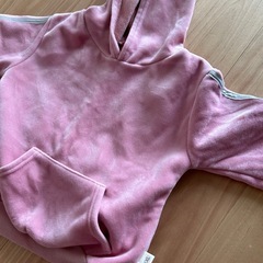 120くらい女の子パーカーの画像