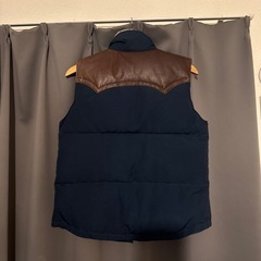 EDIFICE エディフィスダウンベスト　の画像