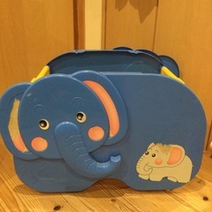 おもちゃ箱の画像