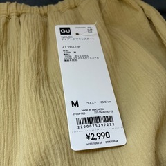 GU 夏物トップスの画像