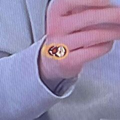 【40V/40型 大型テレビ】＋リモコンの画像