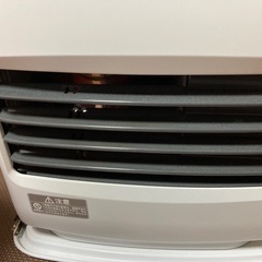 お話中です。。ファンヒーターとポリ20Lです。。の画像