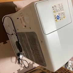 お話中です。。ファンヒーターとポリ20Lです。。の画像