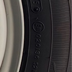 スズキ純正ホイールとタイヤの画像