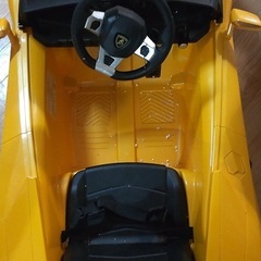 ランボルギーニアヴェンタドール子供乗用車ラジコンの画像