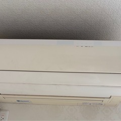 ダイキンエアコンうるるとさらら大容量 自動お掃除機能付き
の画像