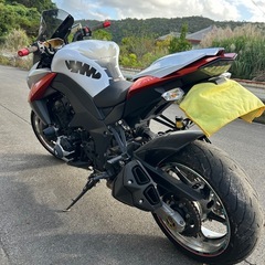 カワサキ　Z1000 (4型)
　　の画像