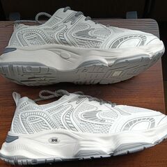 新品 25cm レディース スニーカー ホワイト 厚底 男女兼用 シューズ  識別番号:【N483-S】の画像