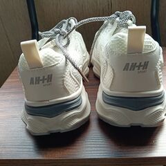 新品 25cm レディース スニーカー ホワイト 厚底 男女兼用 シューズ  識別番号:【N483-S】の画像