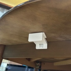 無料ダイニングテーブル椅子4つセットの画像