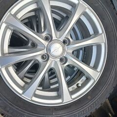 ブリヂストン製スタッドレスVRX【溝あり8分山】HONDAフィット他185/60R15  15インチアルミ4本の画像