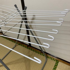 洗濯物干し　タオル干し スタンド 折りたたみ タオルハンガー 大容量  軽量 省スペース コンパクト収納 タオル掛け  室内 部屋干しの画像