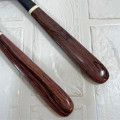 ✨エレガント✨サラダスプーンセット 2本セット　マーブル柄　木製ハンドルの画像