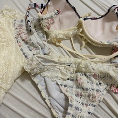 【取引中】水着　ビキニ　9Mの画像