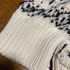 ZARA ニットショートカーディガン　Mの画像