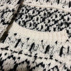 ZARA ニットショートカーディガン　Mの画像