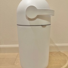 (11/14迄)ピジョン Pigeon おむつ処理ポット ステール Suteru (専用カセット不要) ストロング密封構造でニオイを強力ブロック ホワイトの画像
