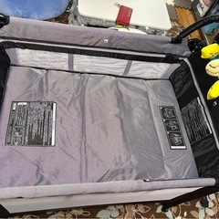 ベビーベッドの画像