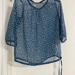 UNIQLOブラウス（値下げ）の画像