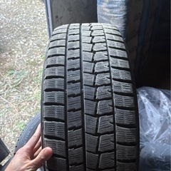 225/55/16 スタッドレスタイヤの画像