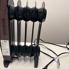 アイリスオーヤマ、ミニオイルヒーター POH-505K 木目ダークの画像