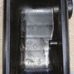 車種不明 スズキ車用 純正エアクリーナー下部の画像