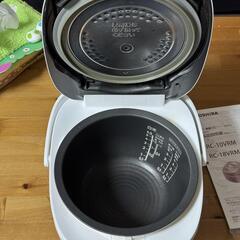東芝 真空IHジャー炊飯器（5.5合炊き）5㎜厚さ鍛造かまど銅釜 真空一気ひたし RC-10VRMの画像