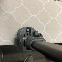 日本育児　ベビーゲート横幅最長94㎝くらい高さ60㎝くらい　片方ネジ欠品の画像