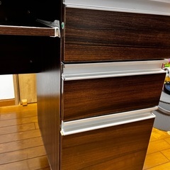 ★収納つきパソコン机の画像