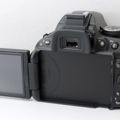 超美品！Nikon D5200★S数約650回★スマホ転送★望遠レンズ  1ヶ月動作補償あり！ 安心のゆうパック代引き発送！ 送料、代引き手数料無料！の画像