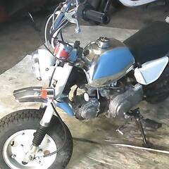 HONDA モンキー 銀 エンジン始動確認 自賠責保険で乗れます 半額配送キャンペーン 期間限定 現状渡し諸経費￥0- 横浜 P-Yardの画像