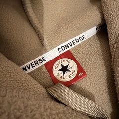 CONVERSEパーカーMサイズの画像