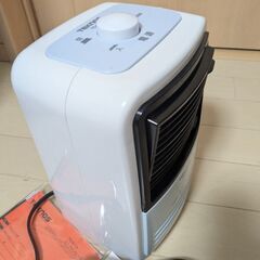 ★新品!ミニファンヒーター テクノス 転倒OFF機能付き★の画像