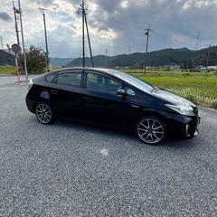 🟣平成25年式　プリウス　S 後期型の画像