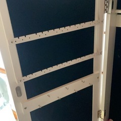 収納式ホワイト スタンドミラー の画像