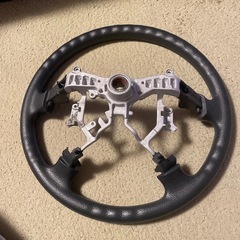 200系ハイエース　純正ハンドル　美品の画像