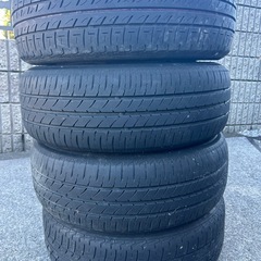 シエンタ  アクア　175/65R/14 の画像