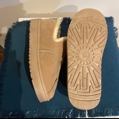 ムートンブーツの画像