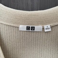無料であげます！UNIQLO U　Vネックセーター（長袖）の画像