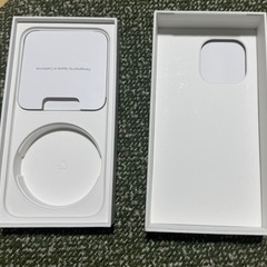 Apple iPhone 15 Pro MAX, Natural Titanium  空箱 1TBの画像