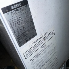 業務用冷蔵庫　サンヨー 冷蔵ショーケース SMR--150F150F と 冷温庫 の画像