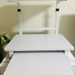 電子レンジ台（高さ調節可能）の画像