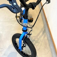 美品　ストライダー 14X 青　新品スタンド付きの画像