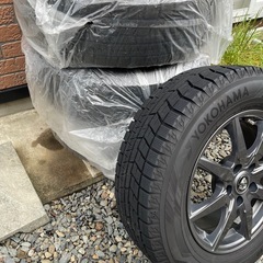 スタッドレスタイヤホイール付きの画像