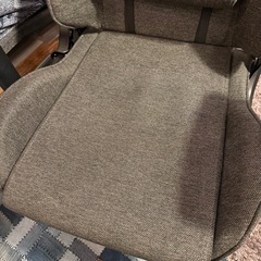 美品・ゲーミングチェア・グレー・SeAGA-04・オフィスチェアの利用にもの画像
