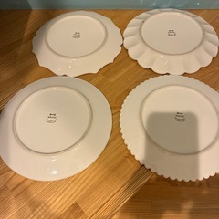 お取り引き中です。ブルーの平皿の画像