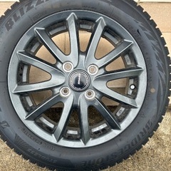 スタッドレスタイヤホイール付き