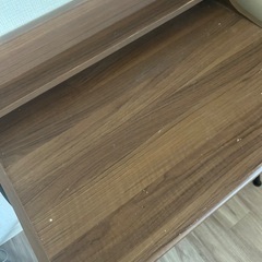 ダークブラウン　机の画像