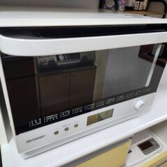 SHARP（シャープ） 過熱水蒸気オーブンレンジ RE-SS26B-W（ホワイト / 26L / 2段調理）の画像